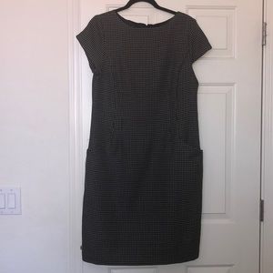 Dress with pockets